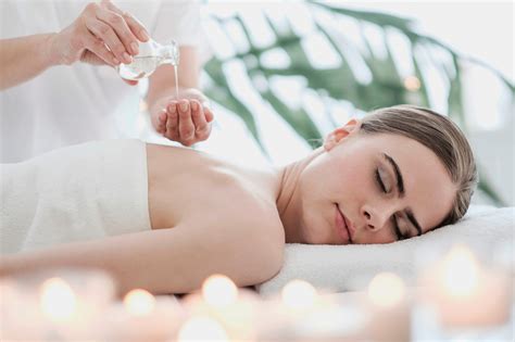 Massage sensuel complet du corps Massage sexuel Lagord